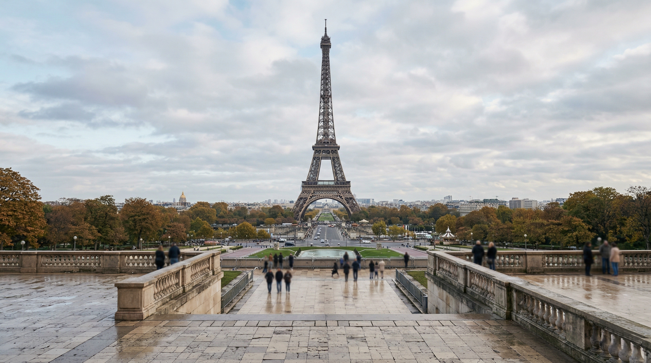 Paris Travel Guide