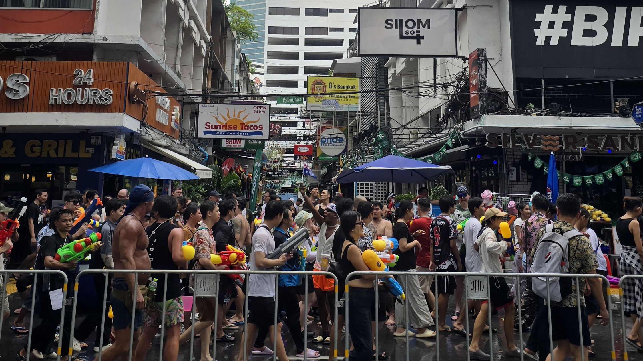How to Celebrate Songkran in Bangkok (First-Time Experience)